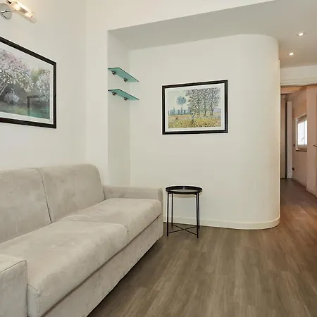 Apartment Pier Capponi Mailand